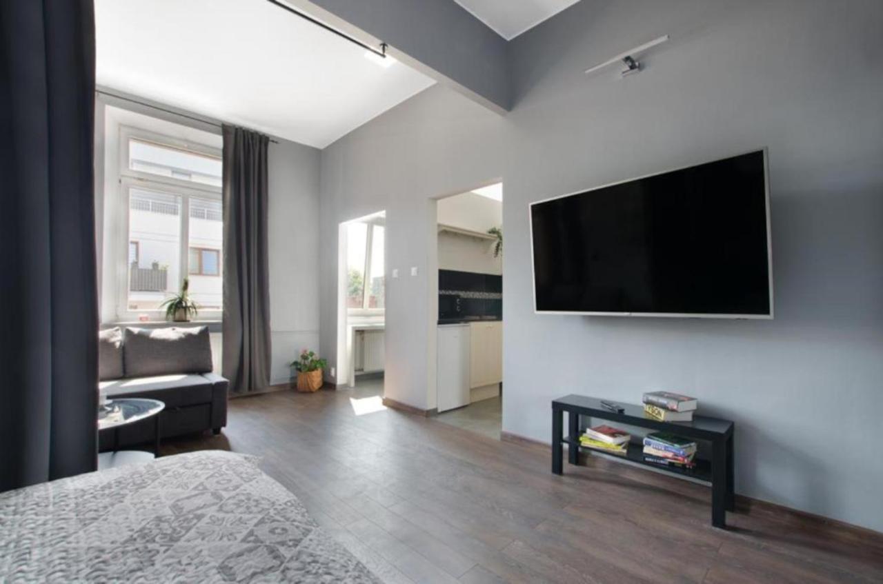 Piekarnia Apartamenty Manufaktura, Parking, Dostep Na Kod, Klima, 1-3 Pokoje, Prywatna Kamienica Łódź Eksteriør bilde